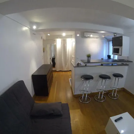 Studio Massena Apartment
